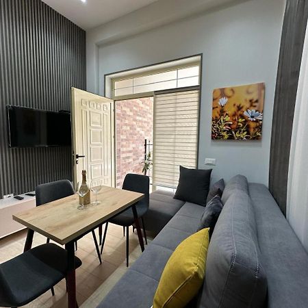 Palm Side Hotel Vlorë Екстериор снимка