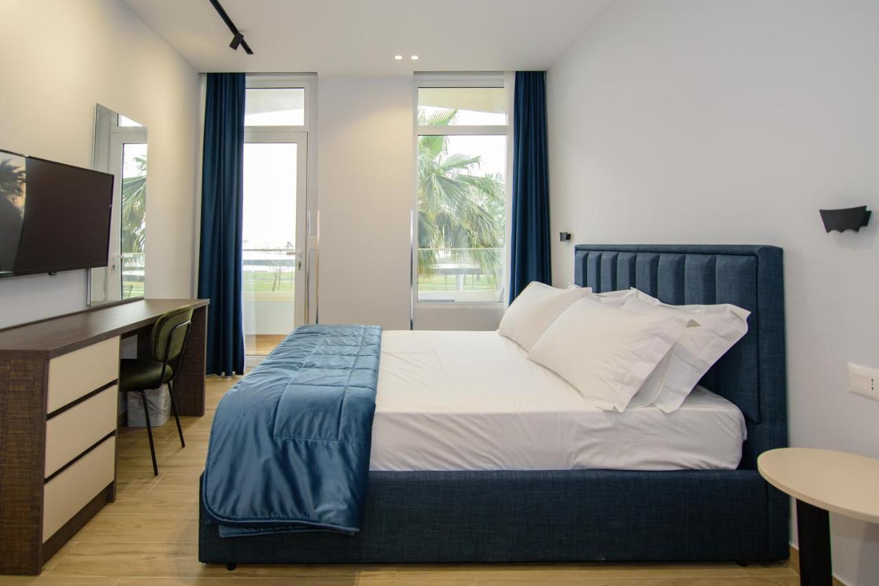Palm Side Hotel Vlorë Екстериор снимка