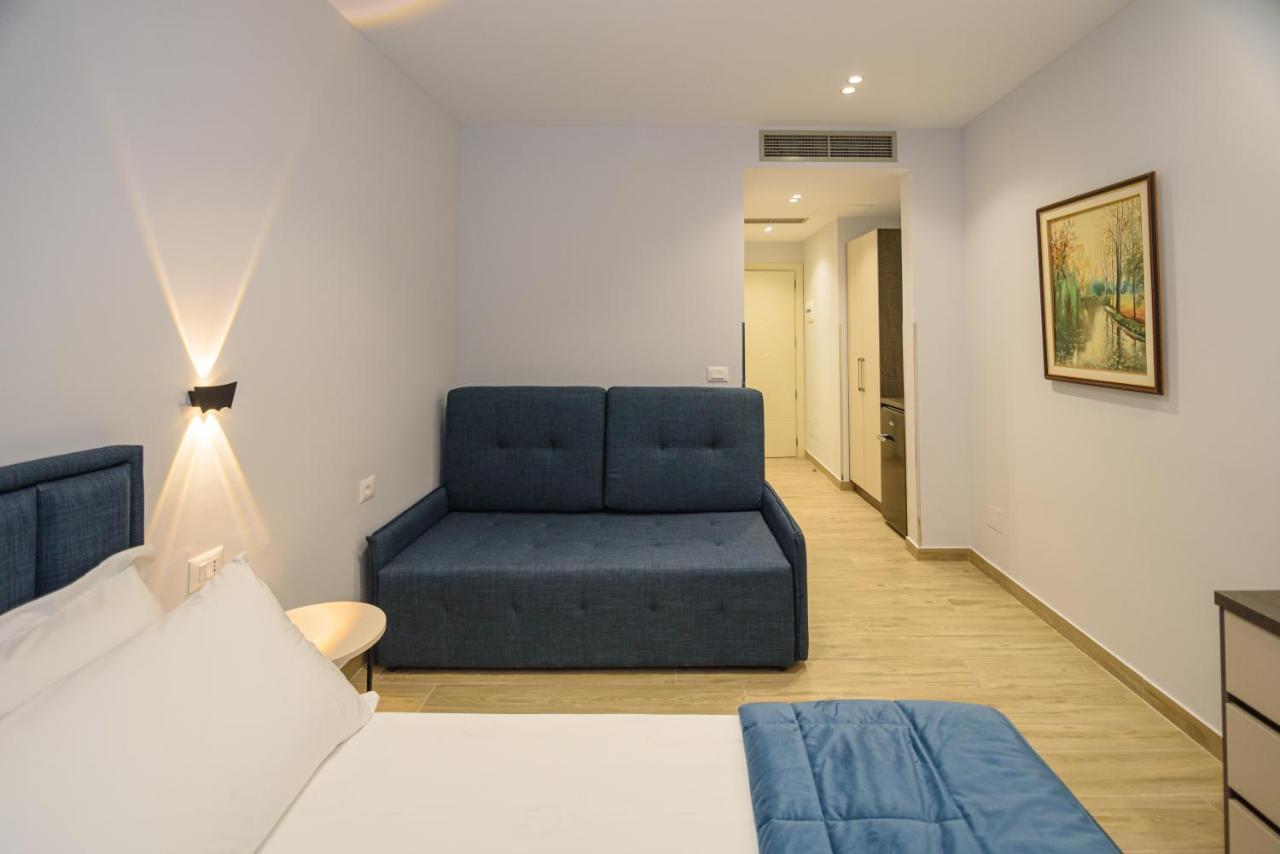 Palm Side Hotel Vlorë Екстериор снимка