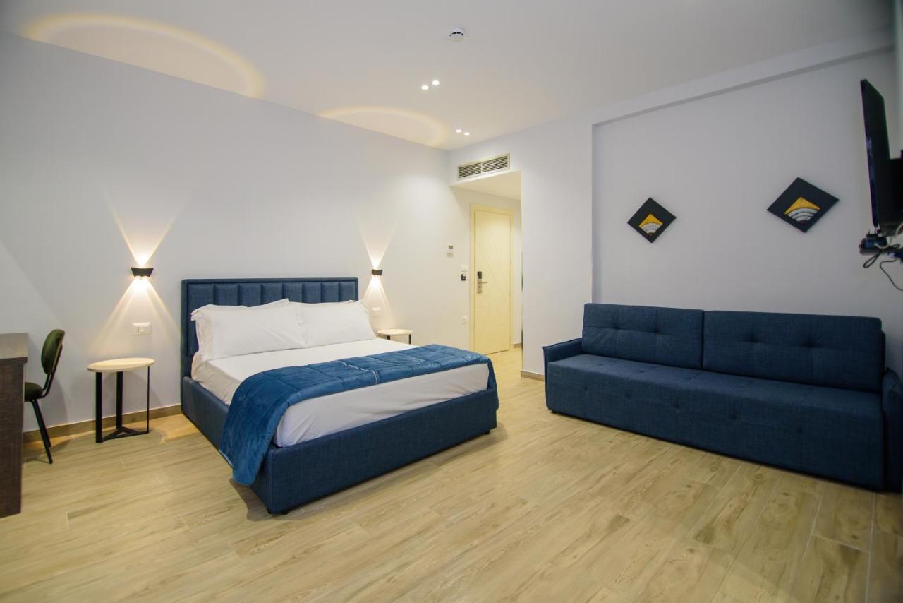 Palm Side Hotel Vlorë Екстериор снимка