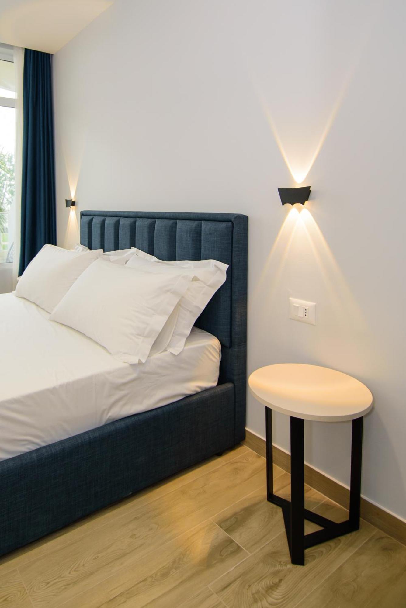 Palm Side Hotel Vlorë Стая снимка